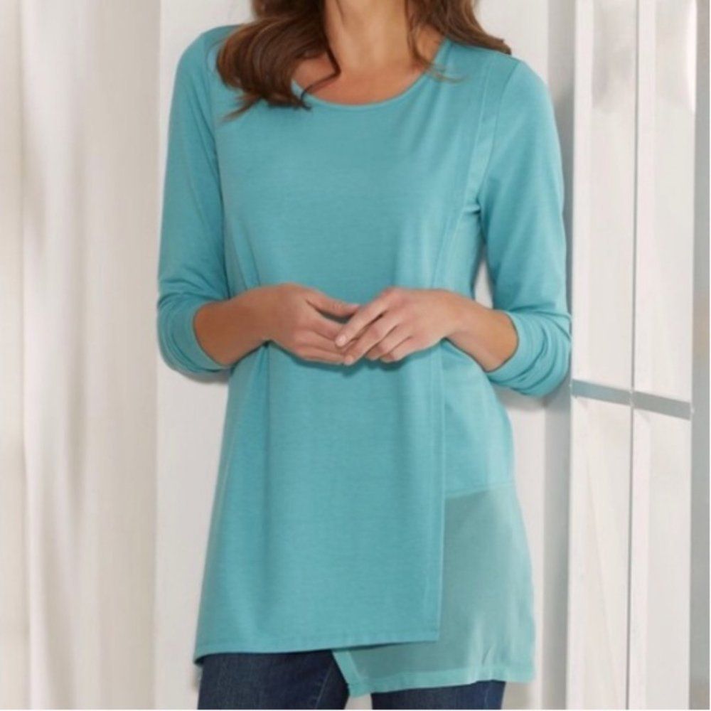 🦋Soft Surrounding Touch of Sheer Tunic Blouse, size medium